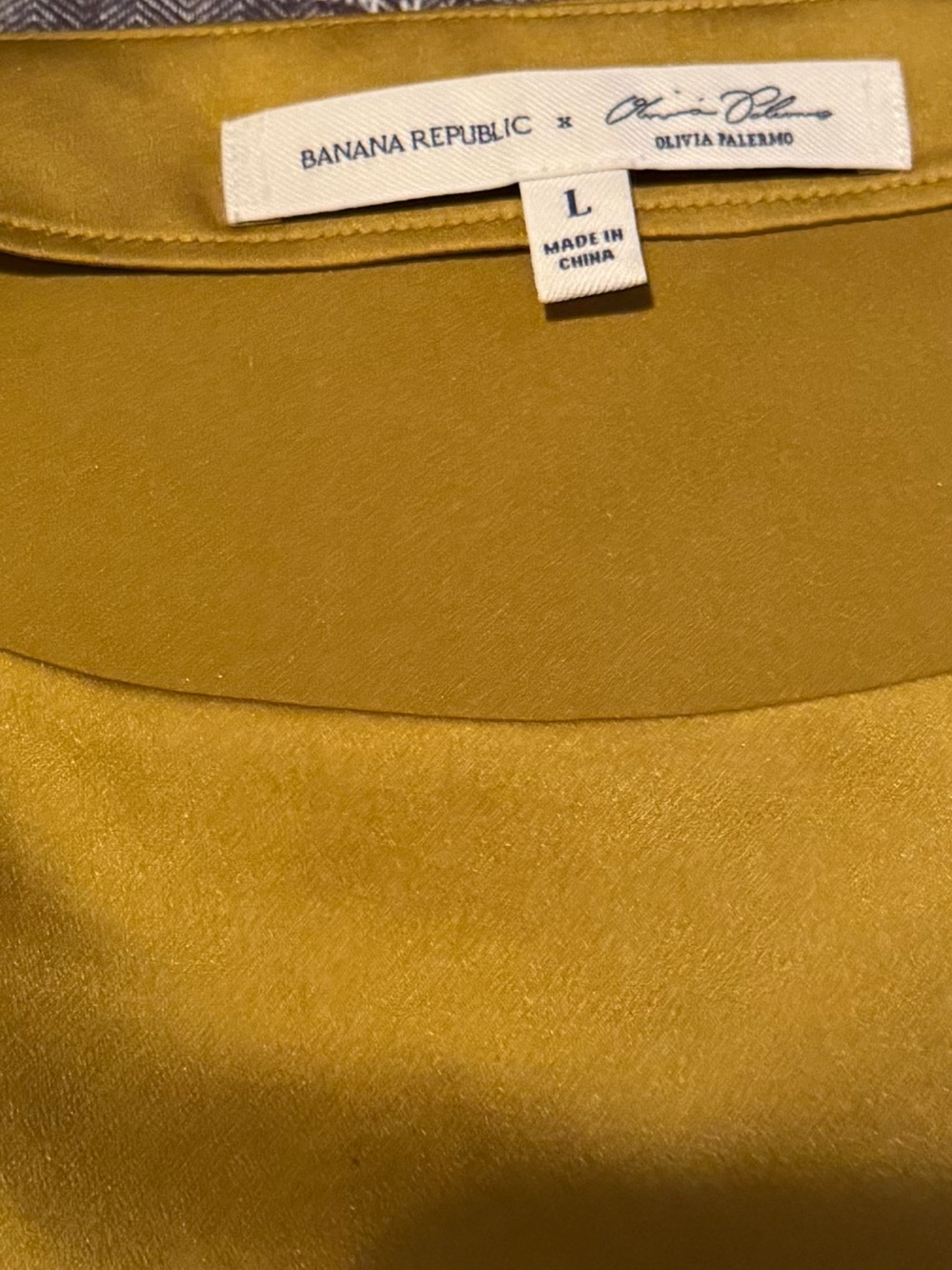 Banana Republic Satin Scoop Neck Blouse in Olive Green - Picture 5 of 5